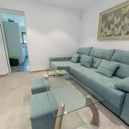 Villa Aldar El Albir Exteriör bild